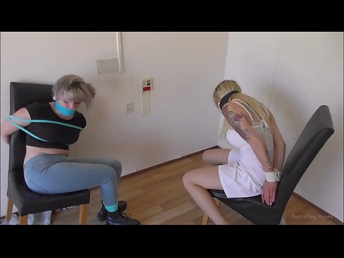 ❤️ Süchtig / gefesselt und geknebelt / Jungfrau in Nöten ☑ Porn video bei de.thebestfetishsites.ru
